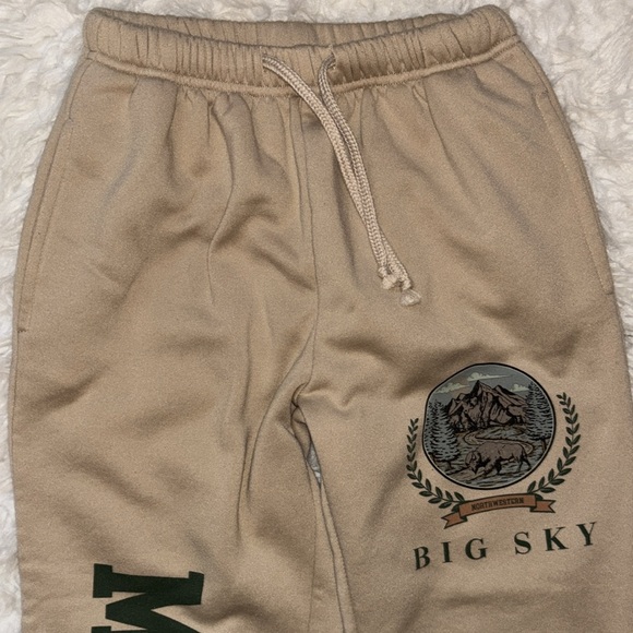 Social 🧡Scene Montana Graphic Tan Joggers, Size XS - Picture 5 of 16
